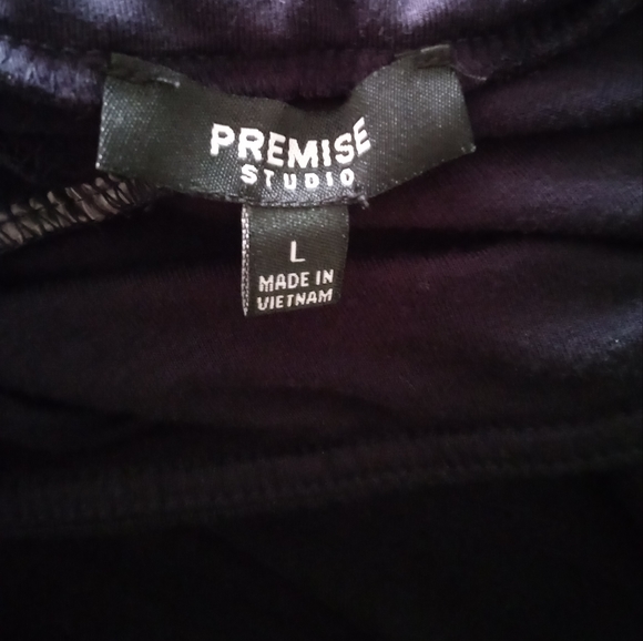 PREMISE - Picture 3 of 6